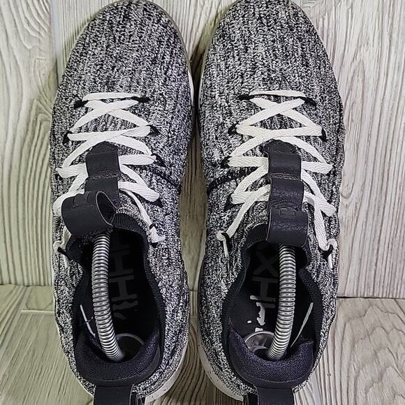 Nike Lebron 15  Low EP Ashes Black and White Sneakers Mens Size 8 main image 9